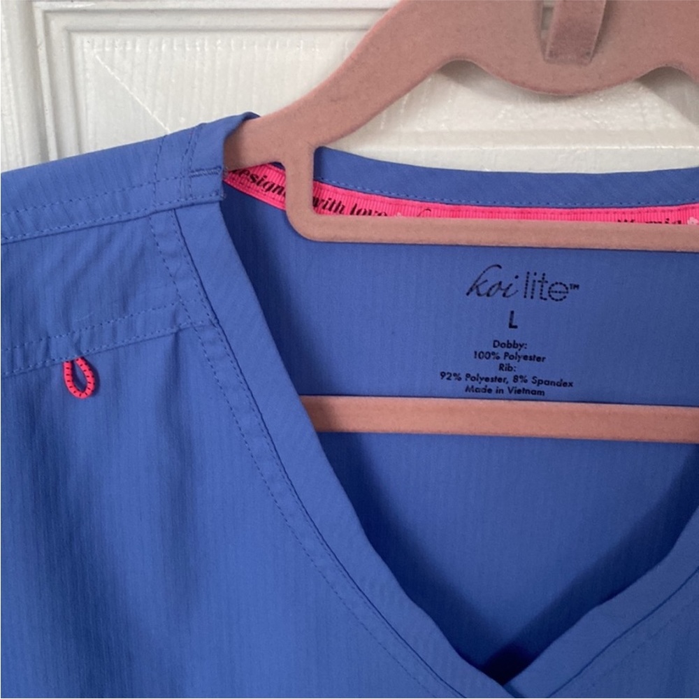 koi Periwinkle Blue Scrub Top with Pink Trim - Picture 2 of 5